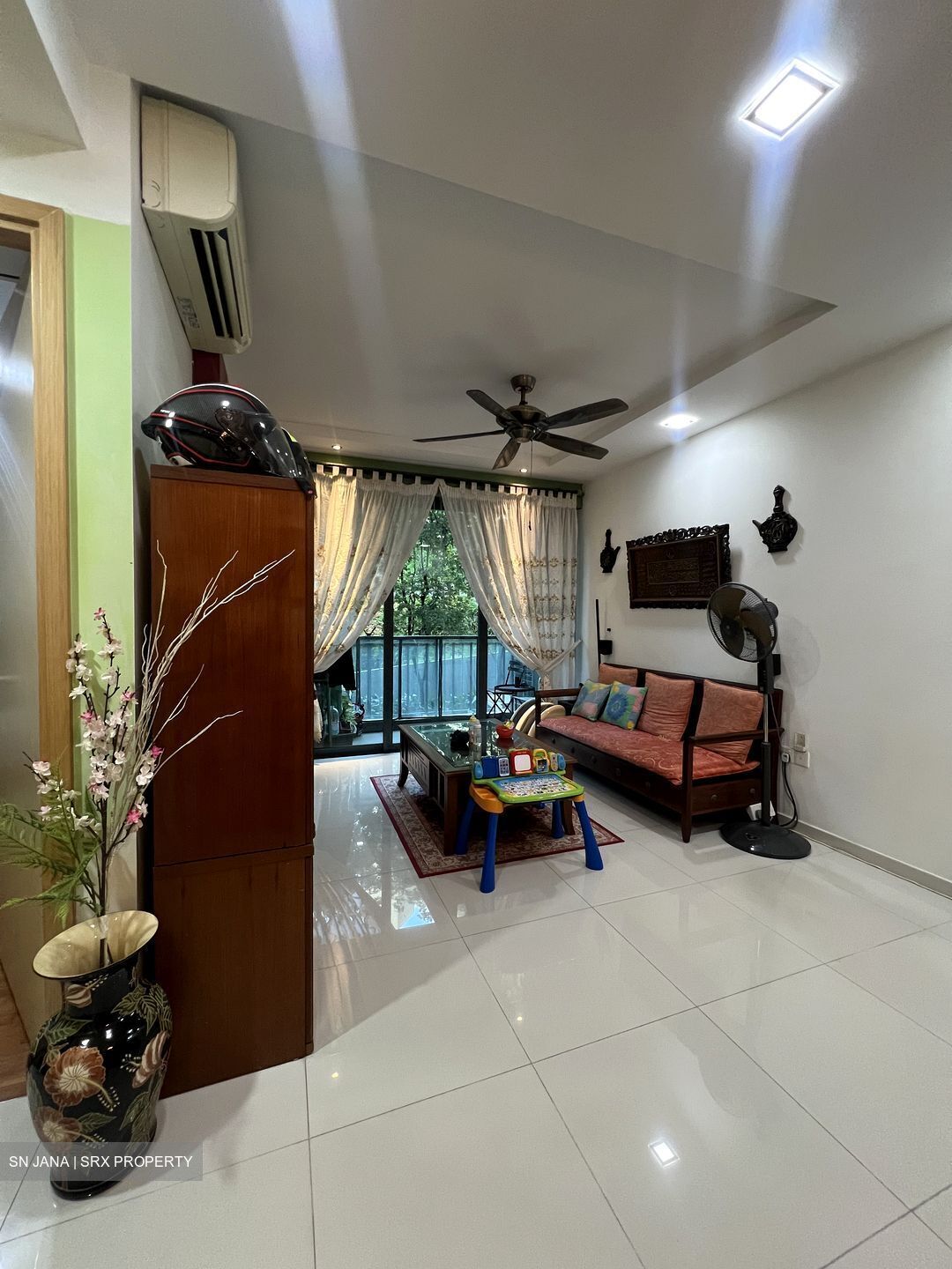 Esparina Residences (D19), Condominium #453133601